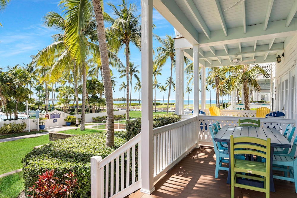 Waterfront Luxury Villa