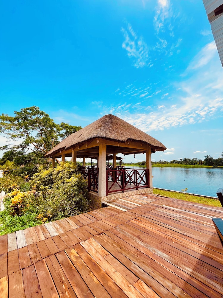 Platinum Blue Island Resort