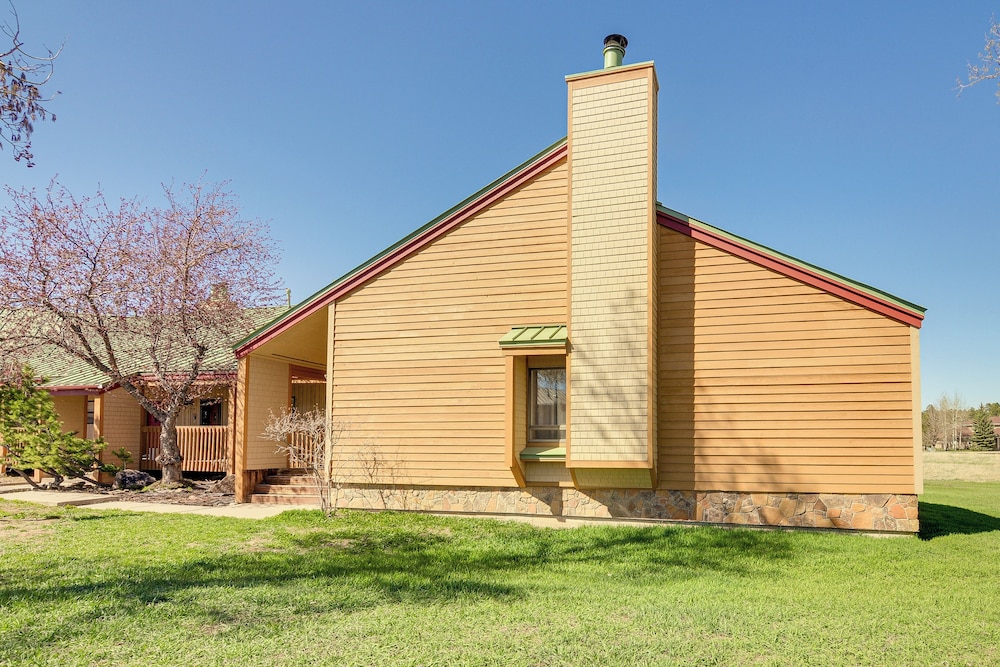 Pagosa Springs Condo w/ Mountain-view Deck