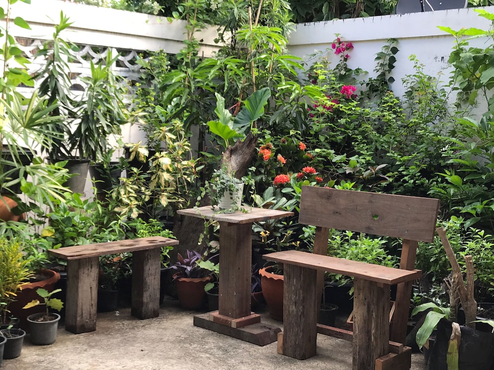 Maa Damnoen B&B