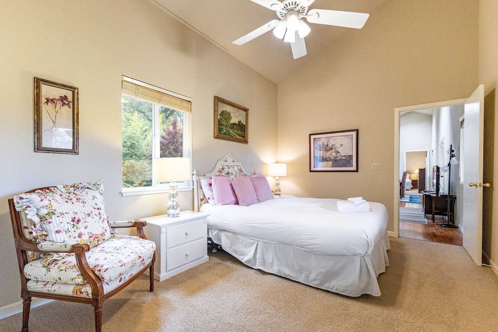 Sonoma Sunshine by Avantstay Countryside Views