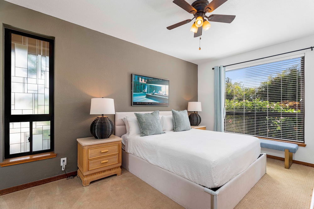Ground Floor - Private Corner Unit - Vrkcv