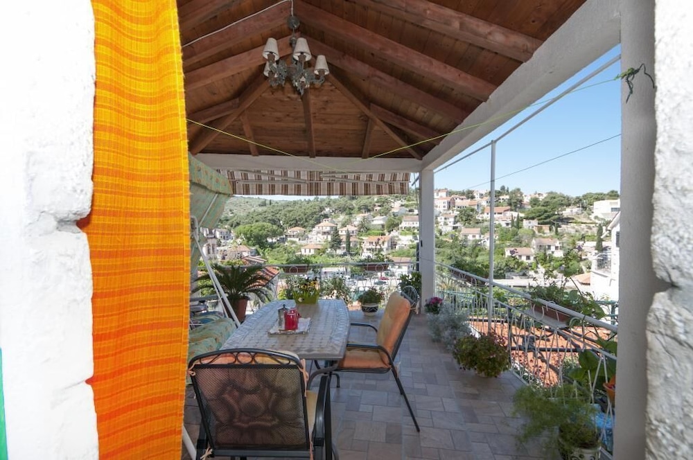 Apartments Gorana view 3