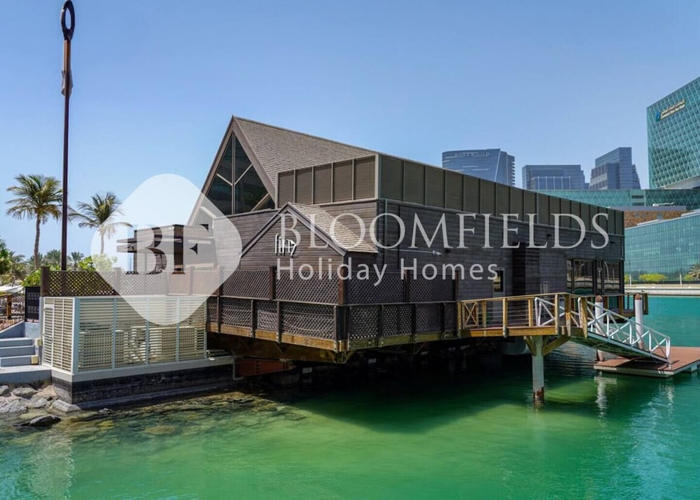 Bloomfields Fabulous STU In Al Maryah