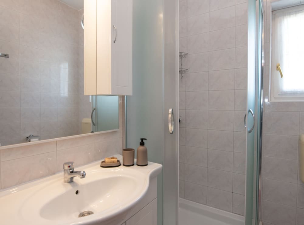 Apartments Mirjana IKA