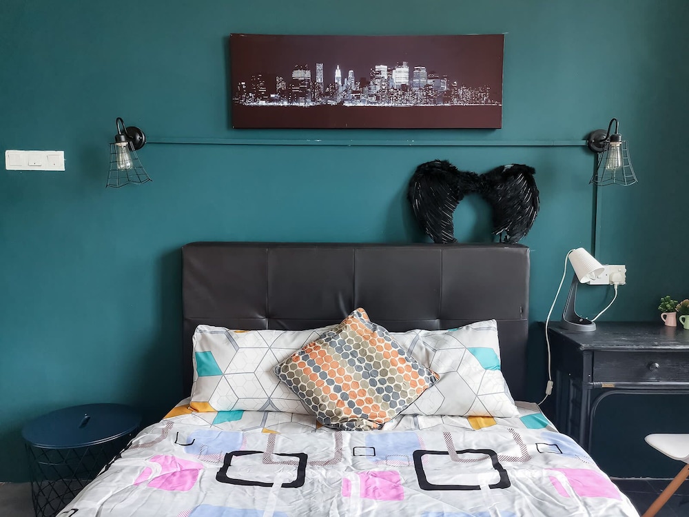 A Comfy & Stylish Studio in Empire Damansara