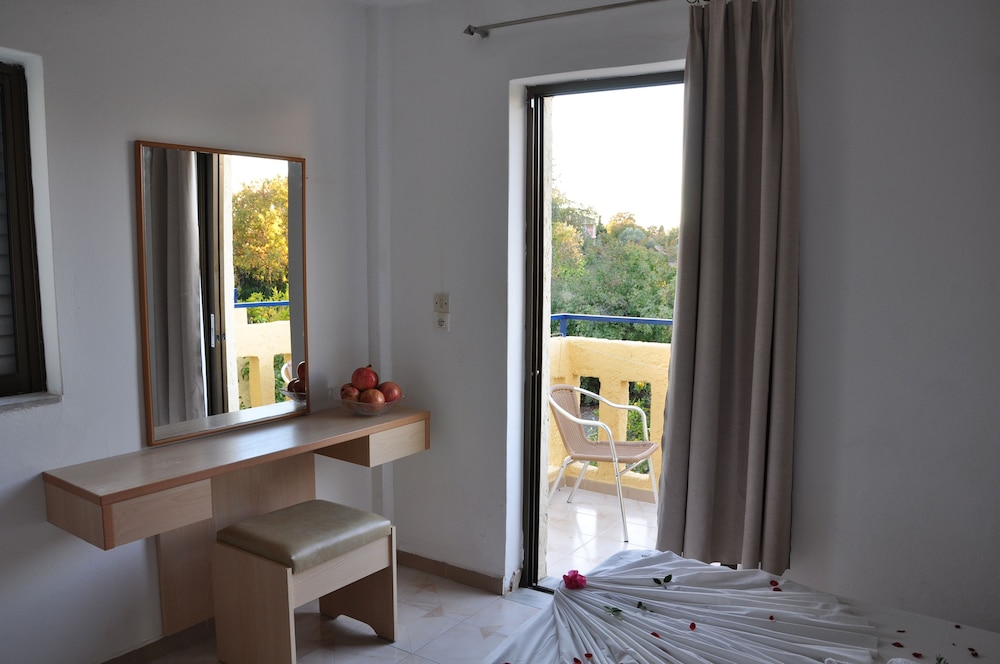 Angelos Studios photo 5