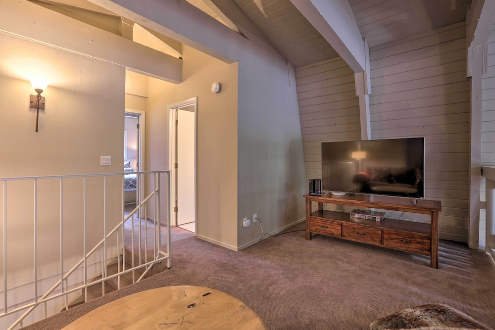 Carnelian Bay Home < 1 Mi to Tahoe Beaches - Property Image 8