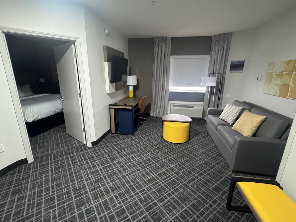 Comfort Inn & Suites Memphis Germantown