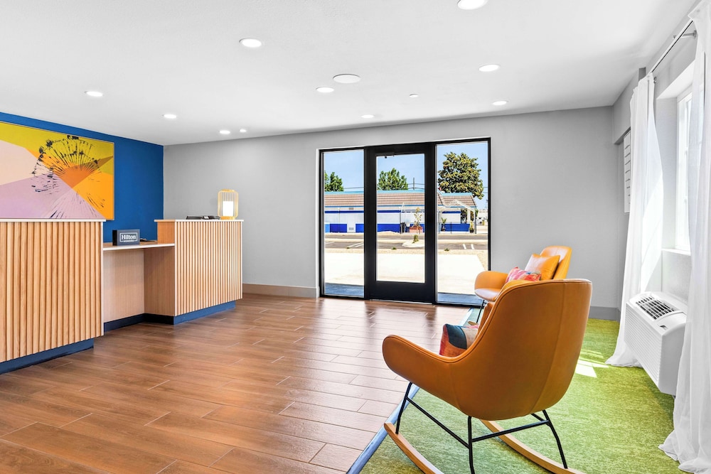 Modesto Vacations - Spark by Hilton Modesto - Property Image 1
