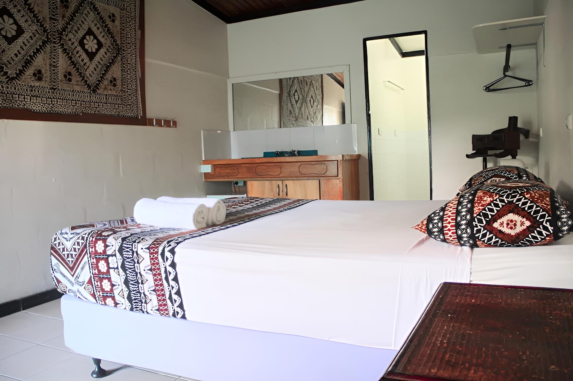 Travellers Beach Resort - Hostel