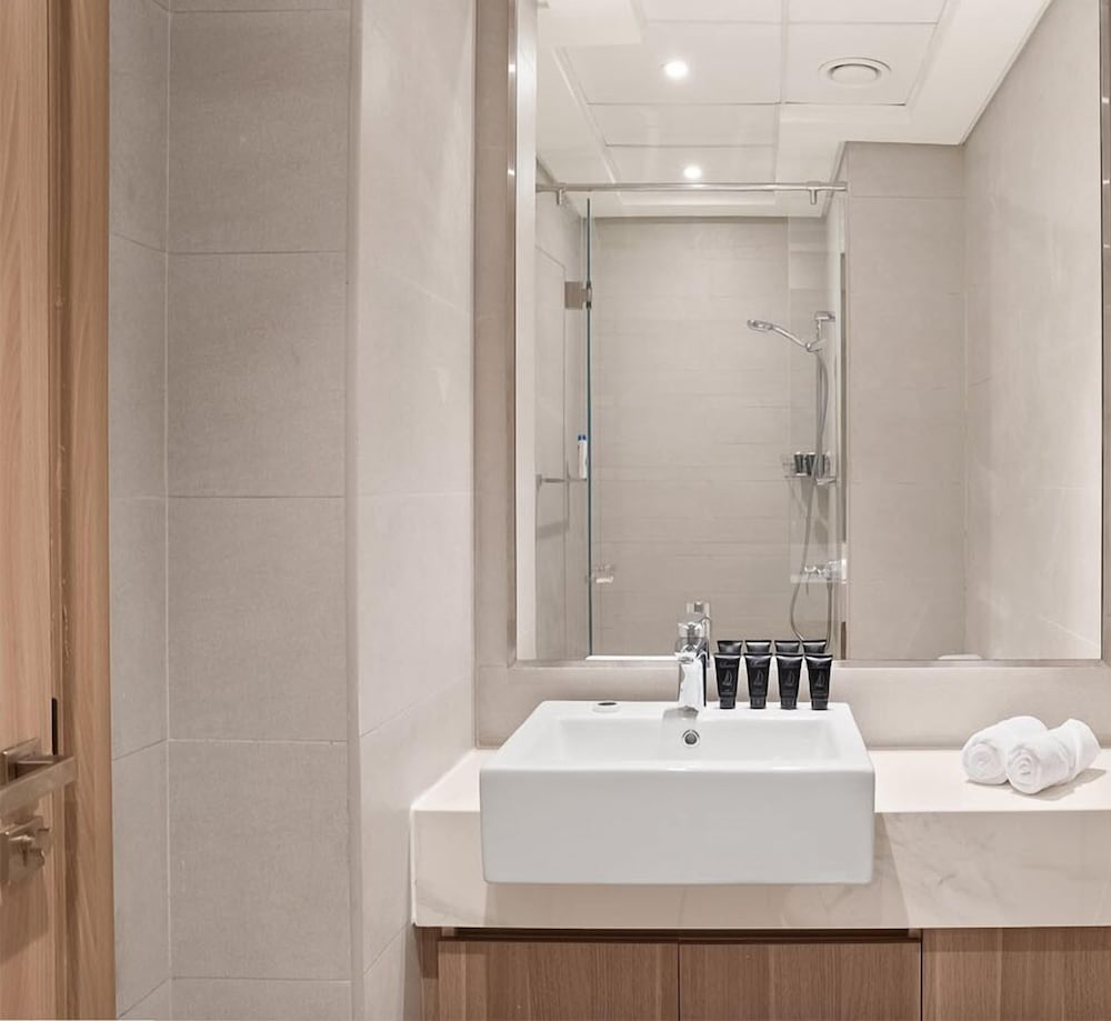Azizi Riviera Studio with Chic Furnishing