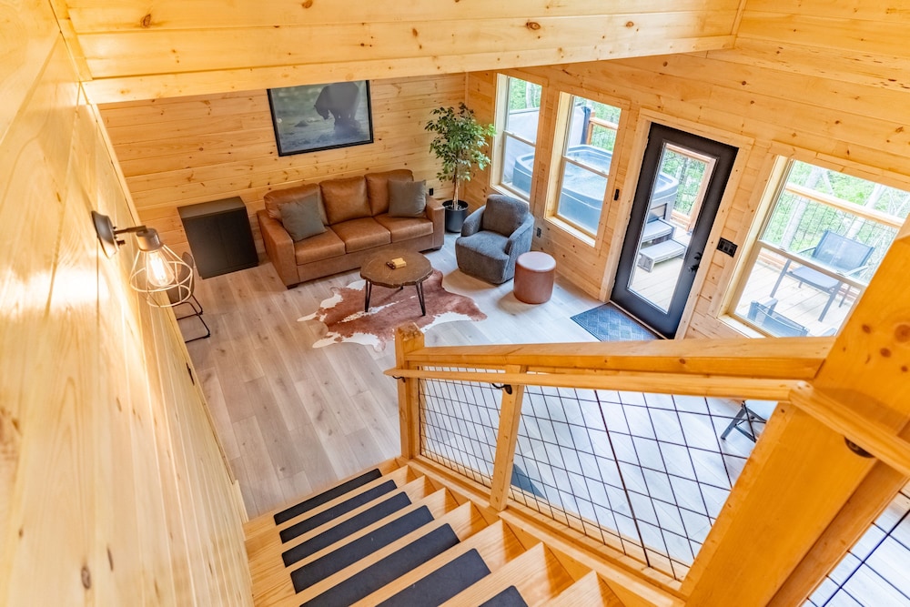2 Brand New Cabins for Family Retreat