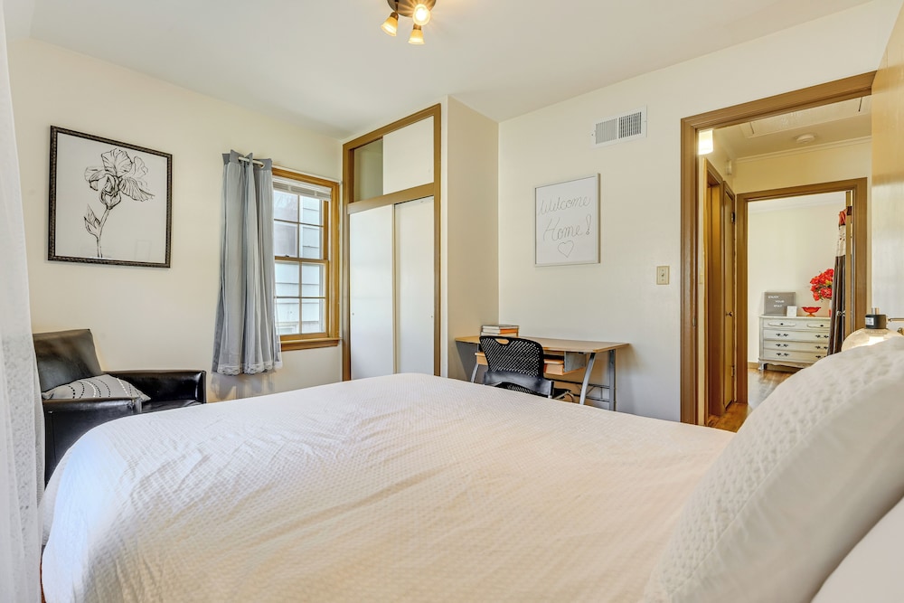 Walk to Iowa State University: Pet-friendly Apt!