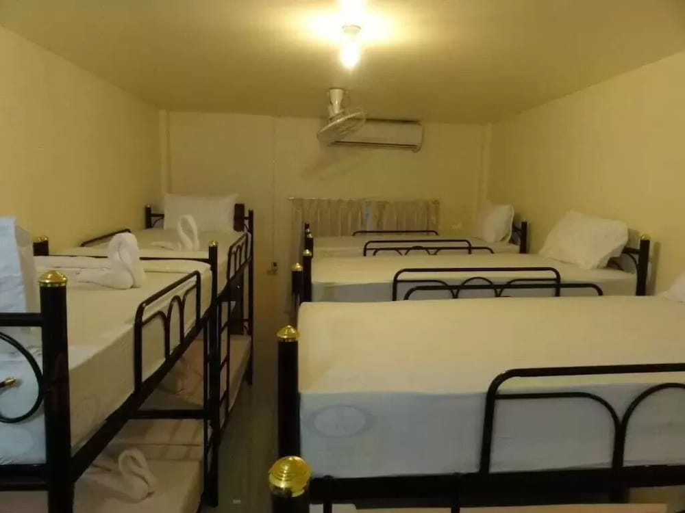 Seventeen Hostel