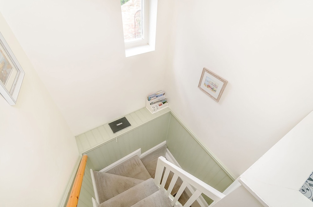 Chimes Cottage view 3