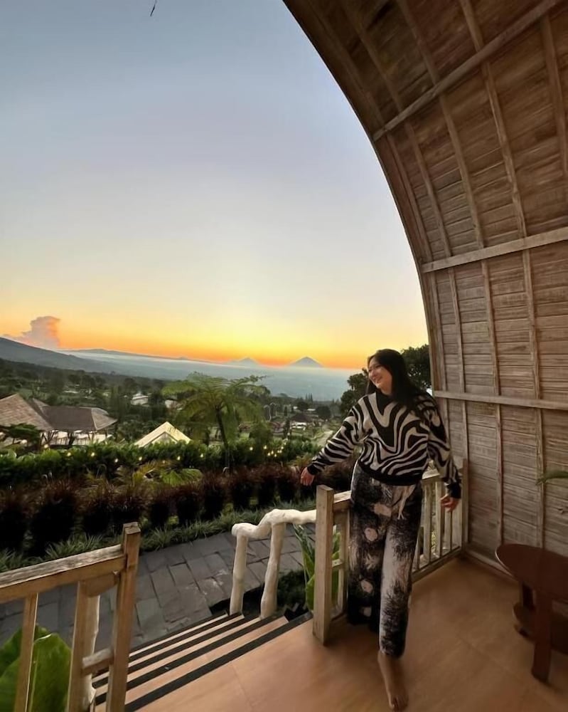 The Blooms Villa