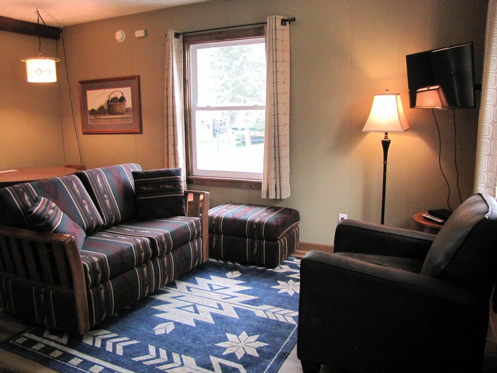 Lake Wisconsin Resort