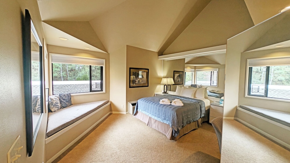 River Ridge 423b 1 Bedroom Condo