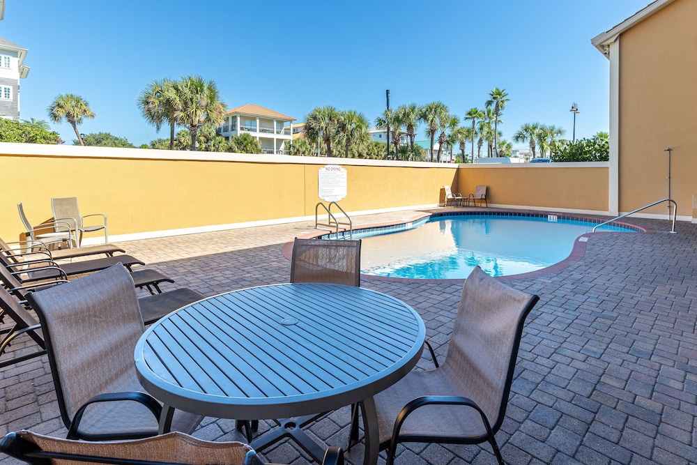 Coral Reef Club 36 3 Bedroom Condo