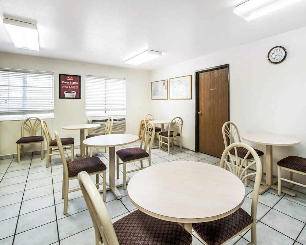 Canon City Vacations - Econo Lodge - Property Image 44