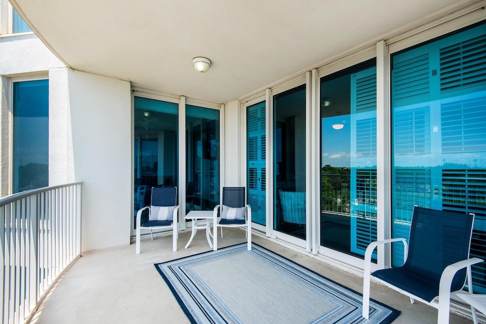 Palms Resort #2416 Full 2 Bedroom