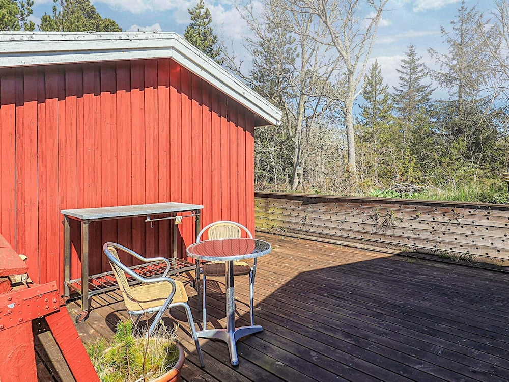 6 Person Holiday Home in Albaek-by Traum