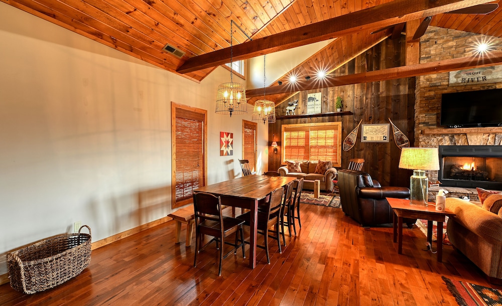 stayNantahala - Smoky Mountain Cabins