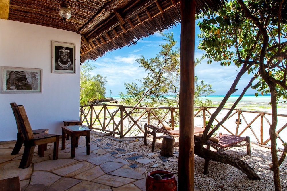 The Island - Pongwe Lodge - Adults Only