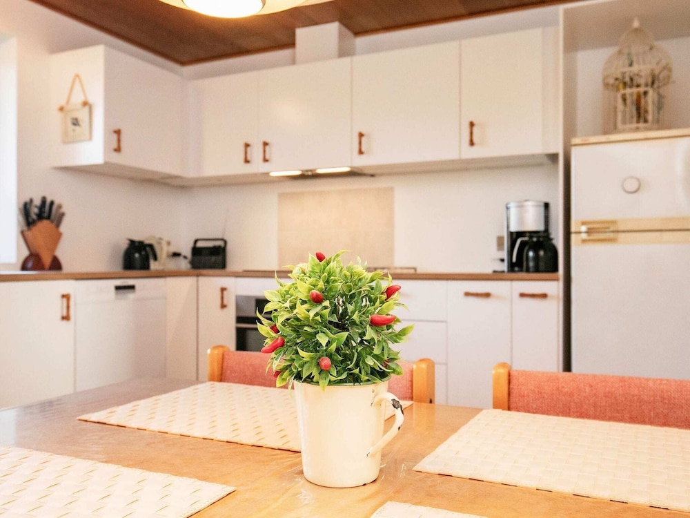 Cozy Holiday Home in Syddanmark near Sea view 2