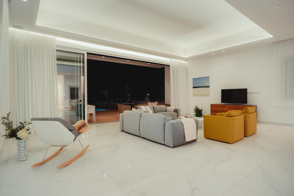 Blue Waves Protaras Beachfront Villa 3