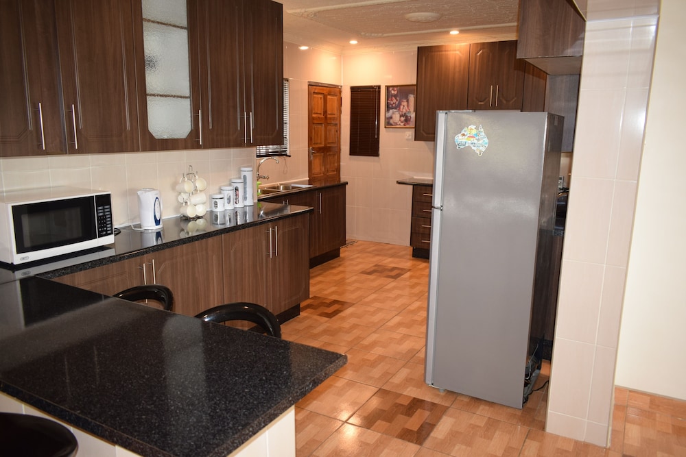 Grey Oak Holiday House