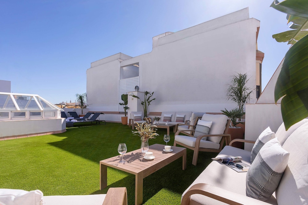 Comfortable Apartment in the Heart of C diz Patrocinio II