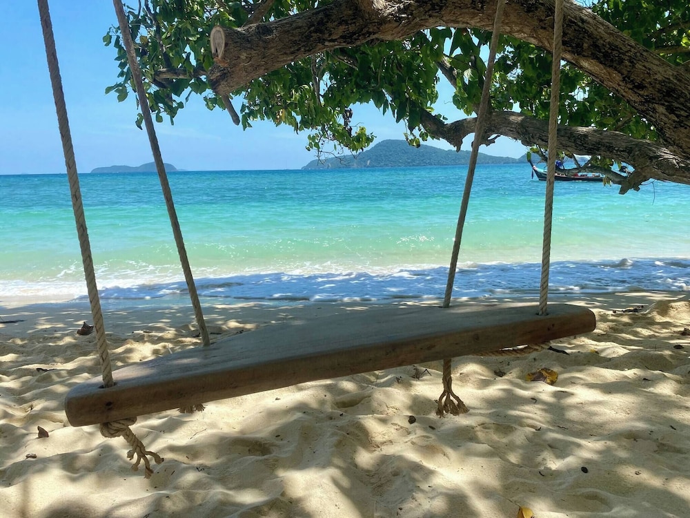 Tropical Viewpoint With Private Pool - Lux Living