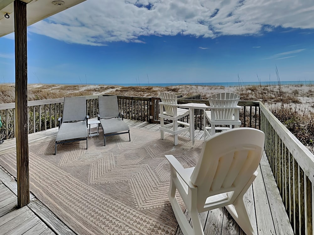 Costic by Topsail Realty