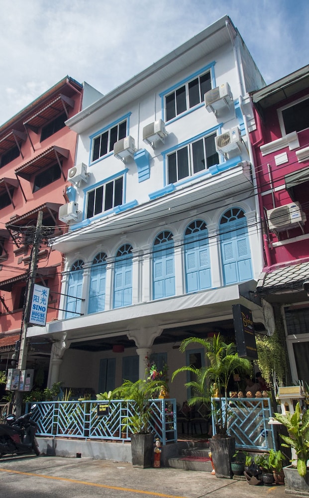 Patong Sino House