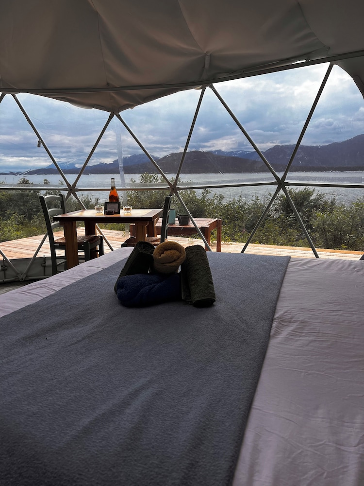 Little Atlin Lodge