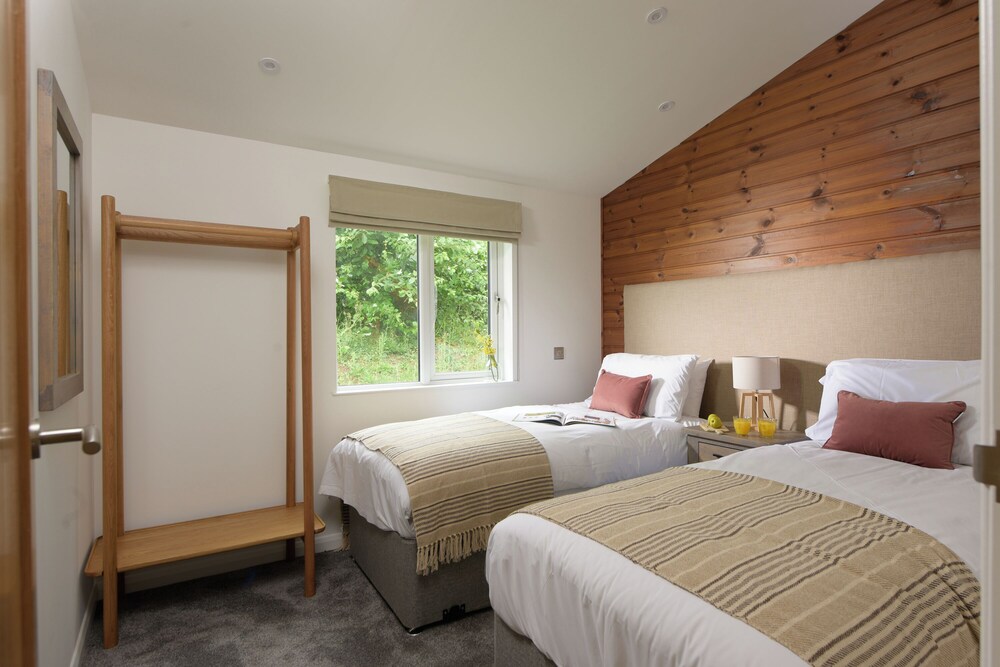 4 Valley View