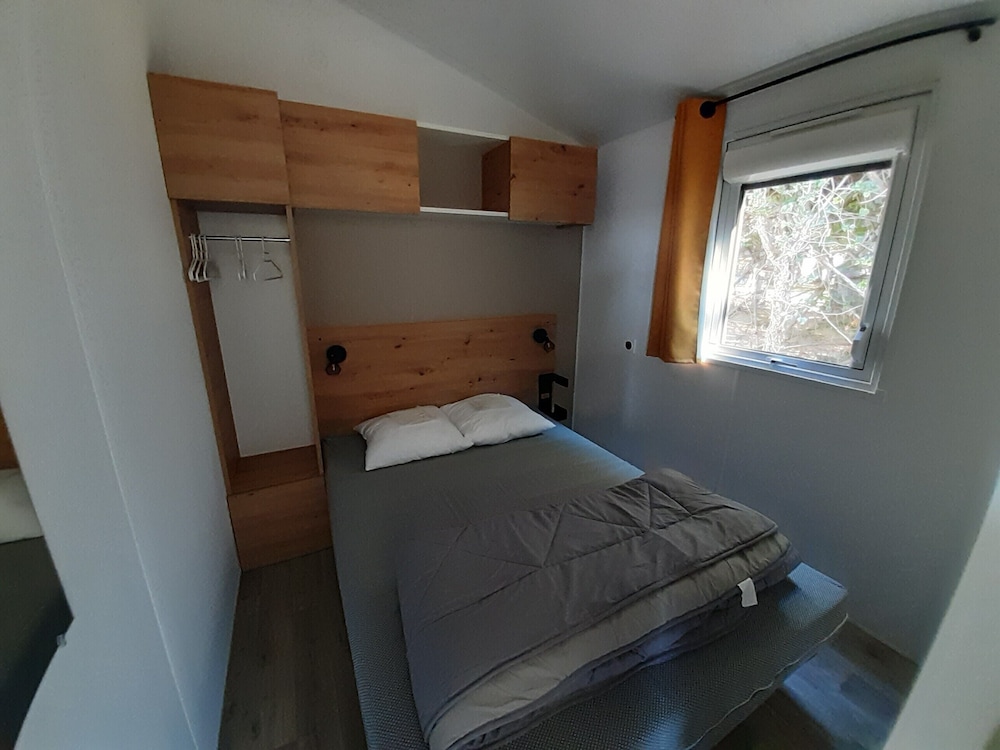 Camping Les Brillas view 5