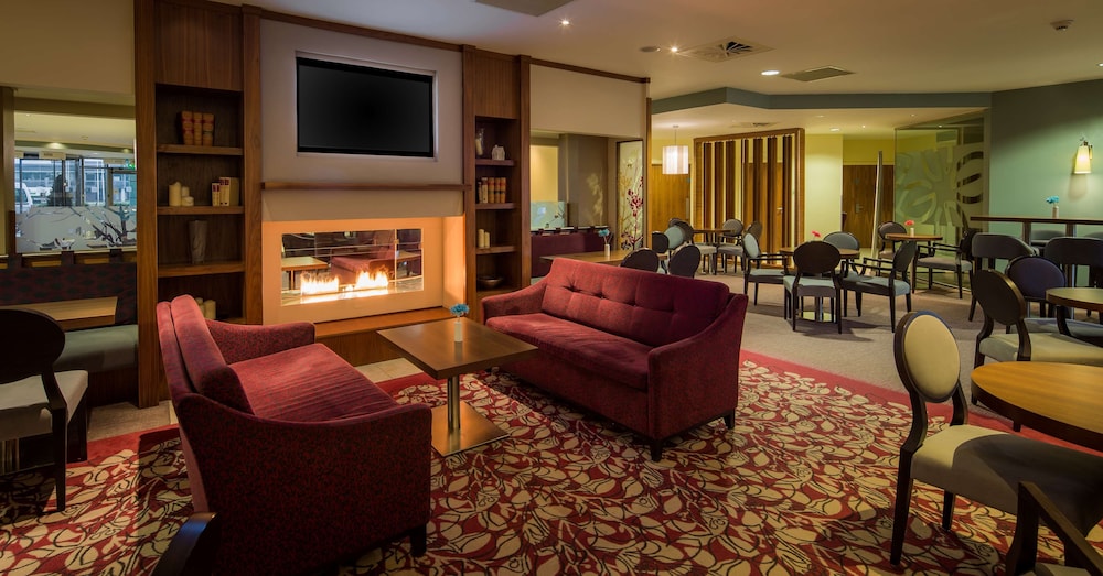 Luton Vacations - Hilton Garden Inn Luton North, United Kingdom - Property Image 4