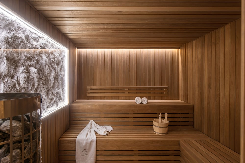 Villa Helios - Elevate Your Senses
