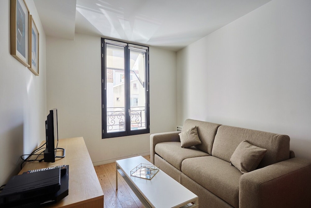 New Apartment Boulogne Facing