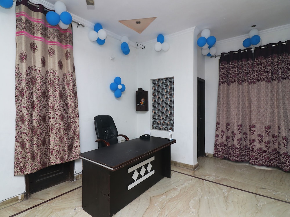 OYO 22506 Heaven Residency view 5