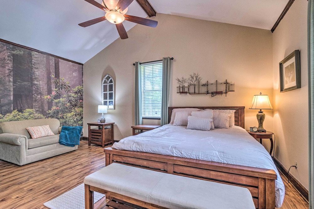 Bonifay Estate With Spring-fed Swimming Hole! view 4