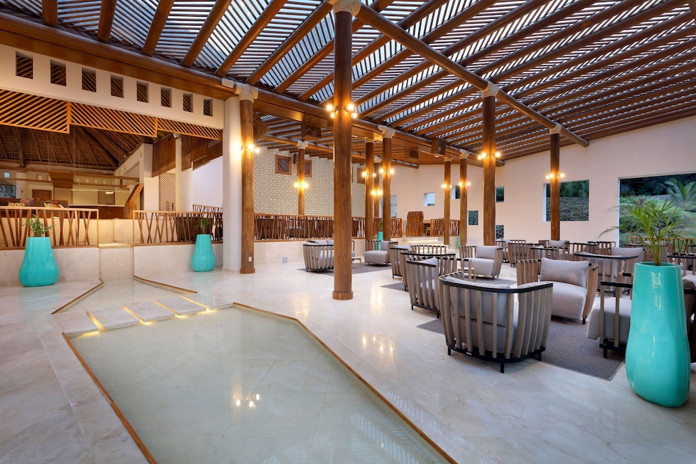 Grand Palladium Vallarta Resort  Spa - All Inclusive - Property Image 9