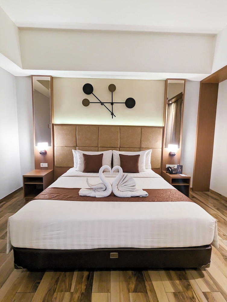 Astanaraya Suites Hotel