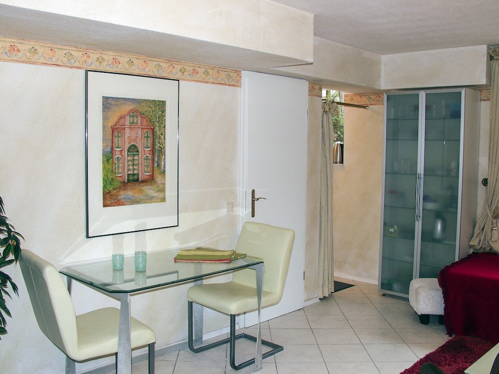 Tolstov-Hotels Apartment