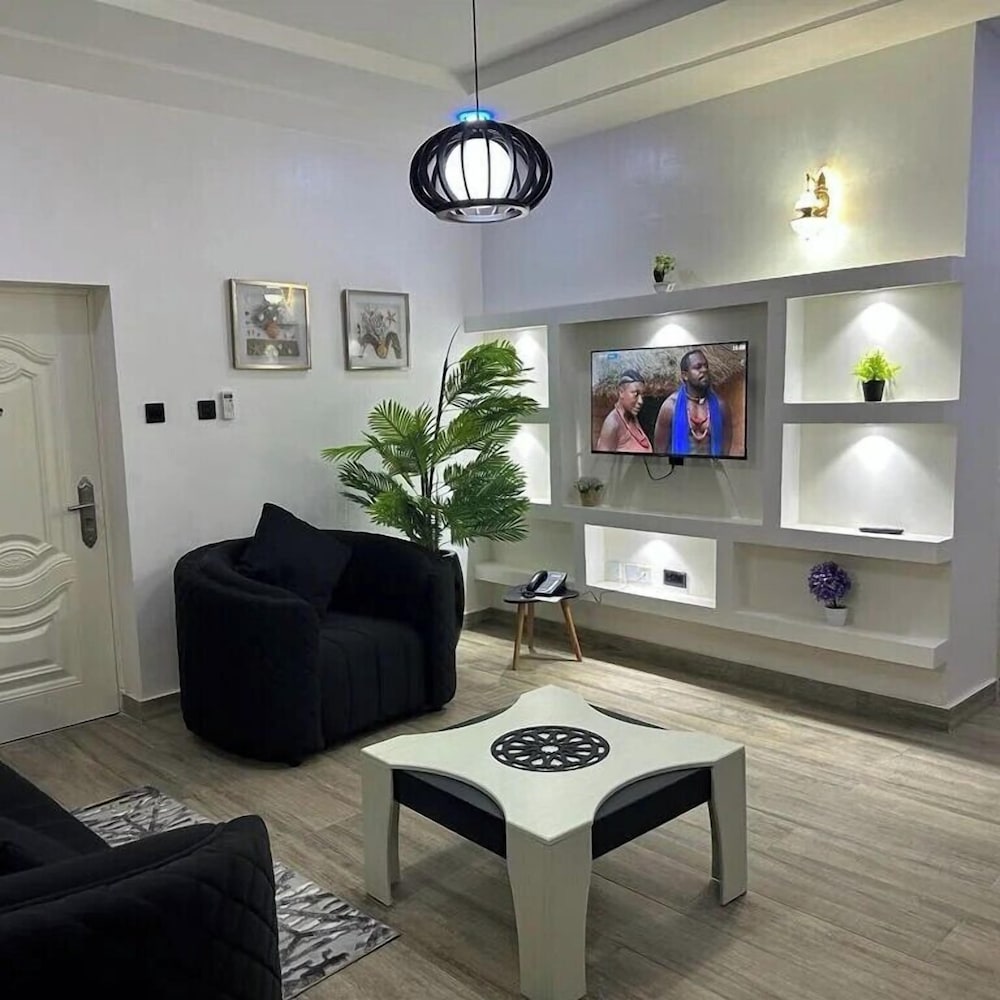 Rock Towers Apartment