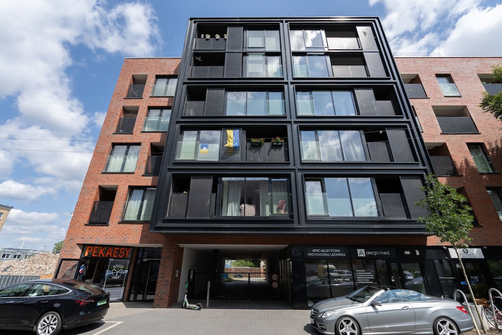 Niedziałkowskiego by Renters Prestige view 4