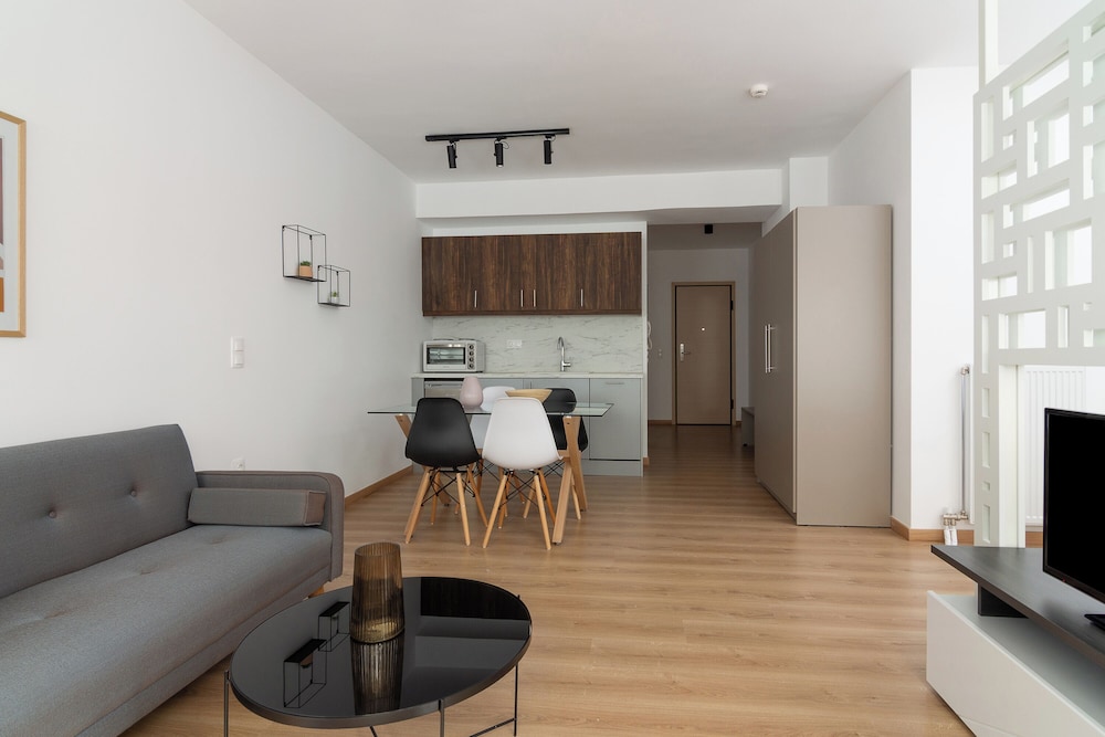 Leochares Lifestyle Apartments